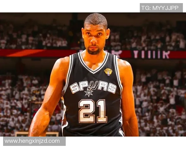 本泽马精美挂件设计展现球星魅力,球迷必备收藏品尽显个性与时尚 本泽马精美挂件设计展现球星魅力,球迷必备收藏品尽显个性与时尚