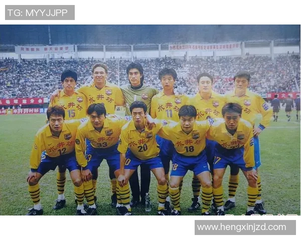 江苏舜天足球队现役与历史球星盘点及其在球队中的传奇表现 江苏舜天足球队现役与历史球星盘点及其在球队中的传奇表现